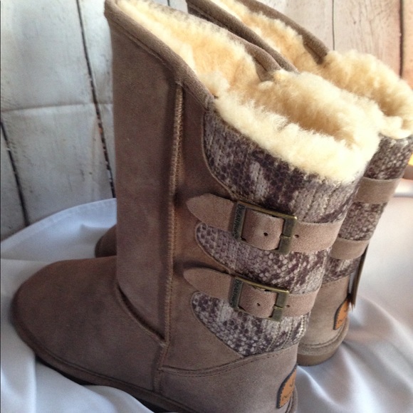 LAST PAIR Brand new bear paw boots. - Picture 5 of 8